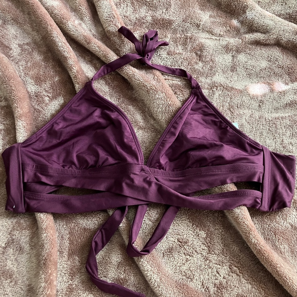 Plum Kona Sol Medium Swimsuit Top